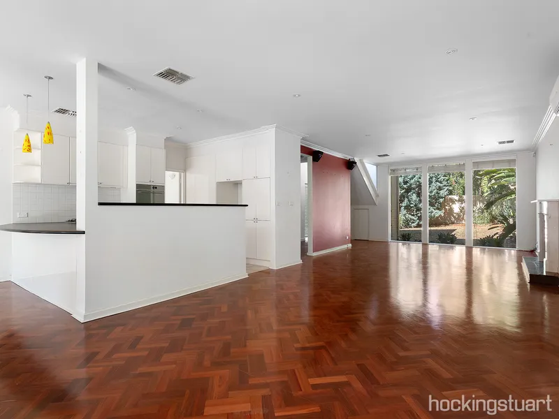 Golf Links Estate in Camberwell