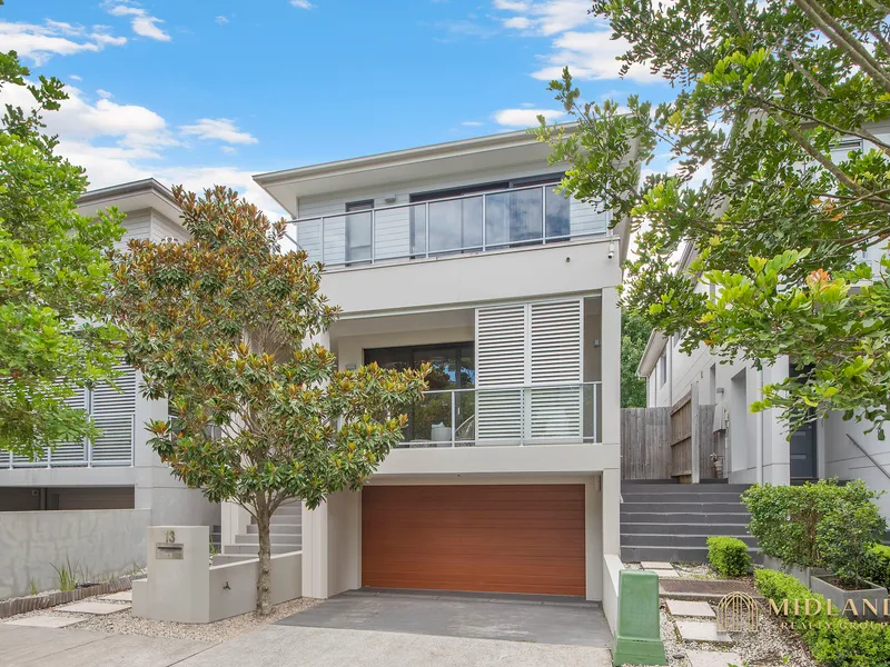 Luxury freestanding home in a peaceful cul-de-sac address