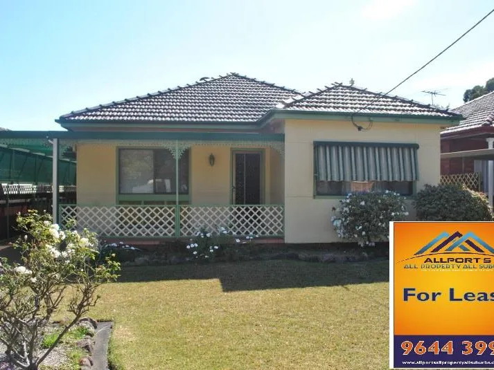 QUIET STREET & TIDY HOME