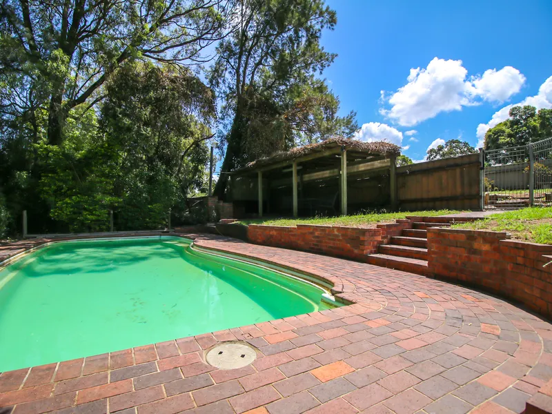 LEAFY & PRIVATE 1254 SQ M BLOCK...IN-GROUND POOL