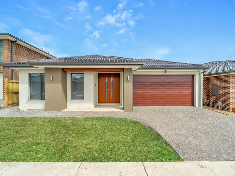 BRAND NEW LUXURY HOUSE FOR SALE!!!