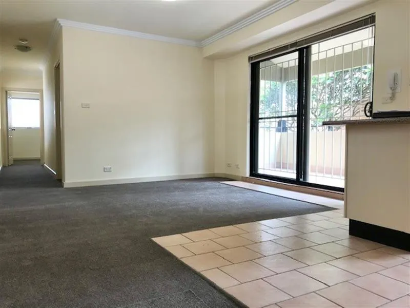 SPACIOUS  FRESHLY PAINTED & NEW CARPET TWO BEDROOM APARTMENT