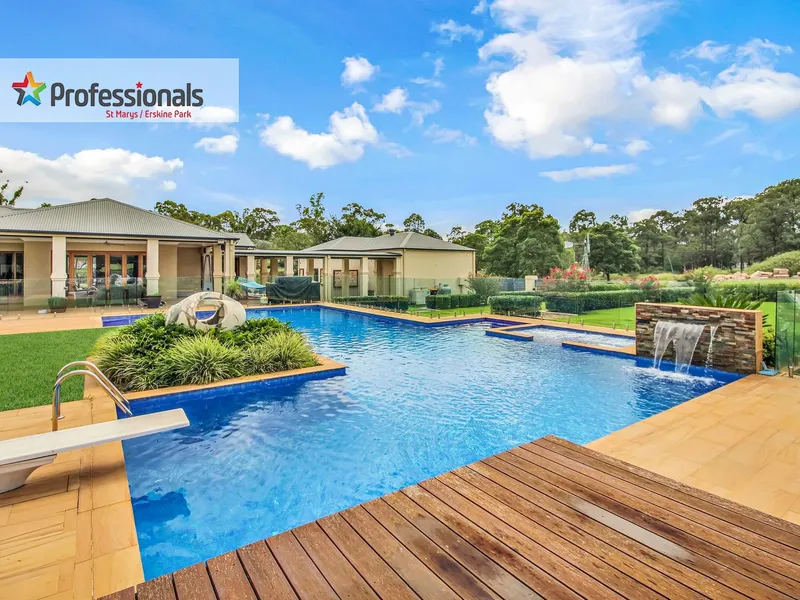 Luxury Living in this Single Level stunner !!!! 