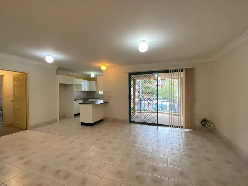 SPACES 2 BEDROOM UNIT IN GREAT LOCATION 
