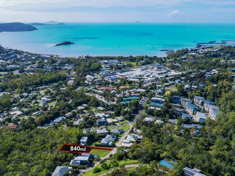 Quality Seaview Block in Central Cannonvale