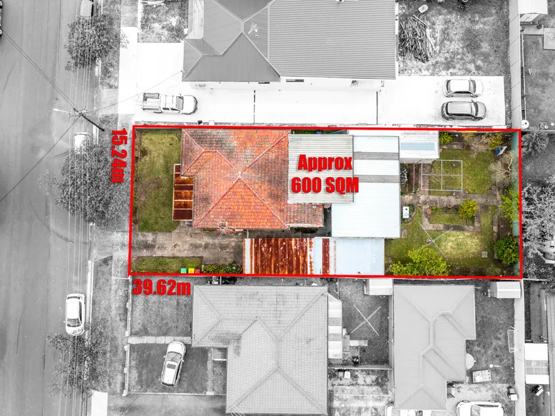 Potential Duplex Site In Quiet Location