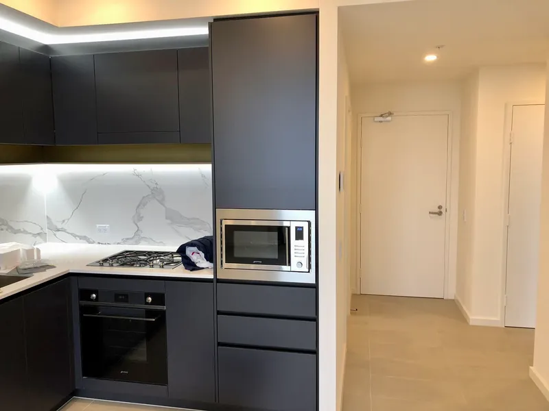 One Bed + Study +Winter Garden