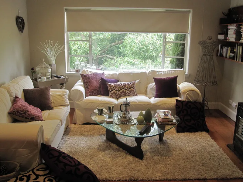 Renovated sunny apartment as big as a house in great location