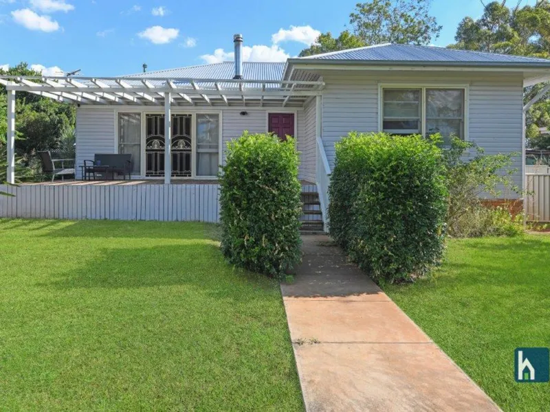 Charming Two-bedroom home in appealing location