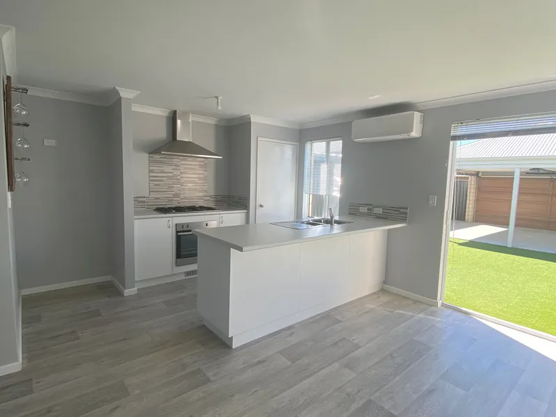 Beachside Living With Aircon