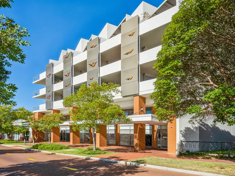 SUPERB PENTHOUSE STYLE APARTMENT IN THE HEART OF BASSENDEAN