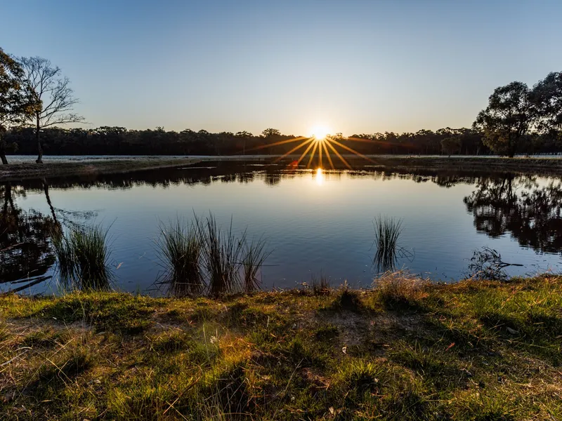Rare 40ha with water and views! Build your Dreams!