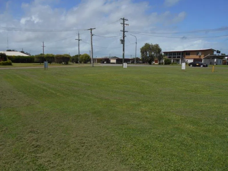 CORNER BLOCK - 1,234 SQ.M. (OVER 1/4 ACRE) !