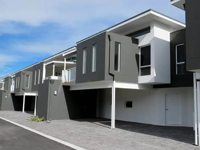 CUTE BOTTOM FLOOR UNIT UP FOR GRABS! THIS WON'T BE AVALIABLE FOR LONG!