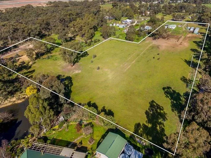 Attention Horse Enthusiasts or Land Developers