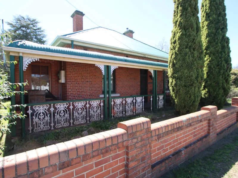 ‘Inglenook’ – Timeless Classic