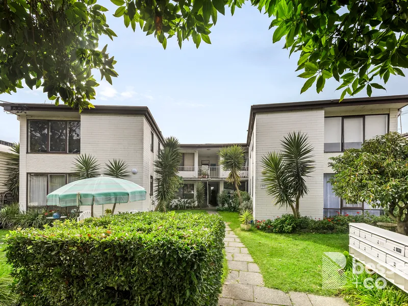 CAULFIELD PARK AT YOUR DOORSTEP | Besser+Co