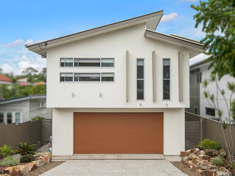 Modern Family Home In Coorparoo.