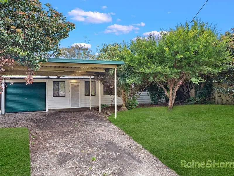 CENTRALLY LOCATED HOUSE IN INGLEBURN