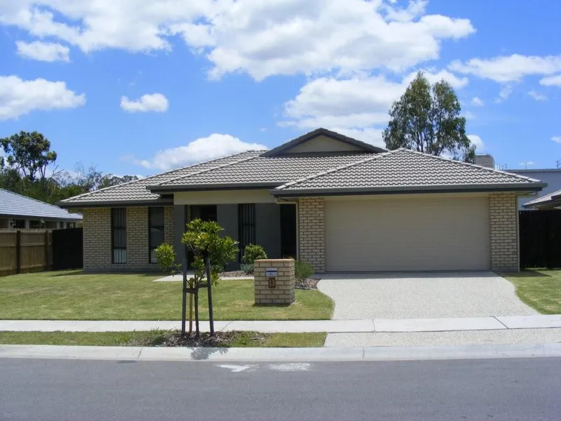 SPACIOUS FAMILY HOME WITH LARGE BEDROOMS AND EASY LIVING
