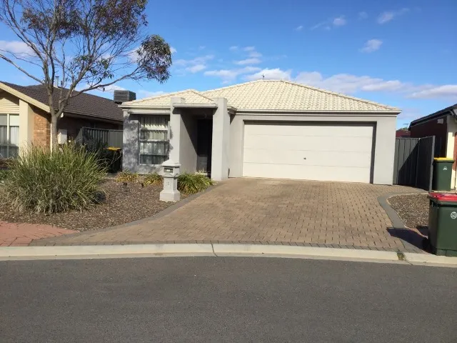 3 Bedroom home with Study