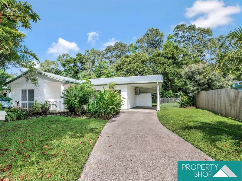 A RENOVATED AND REJUVENATED GEM ON LARGE LAND PARCEL!