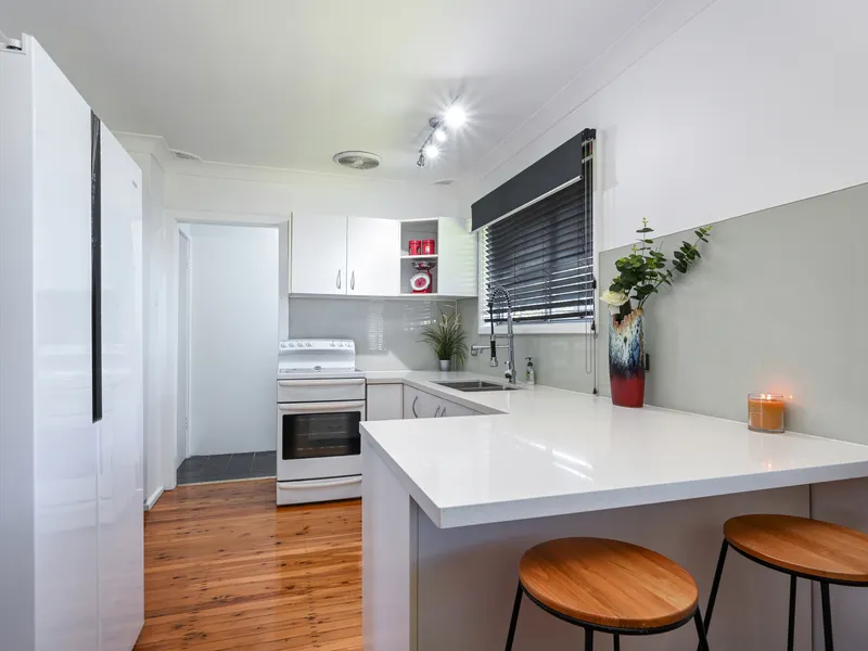 RENOVATED FAMILY HOME ON A GREAT SIZED 651m2 (approx) BLOCK!
