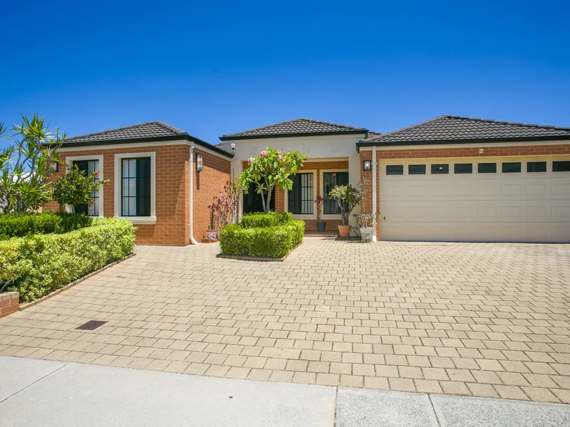 Superbly built large fully-featured home ready for your move in