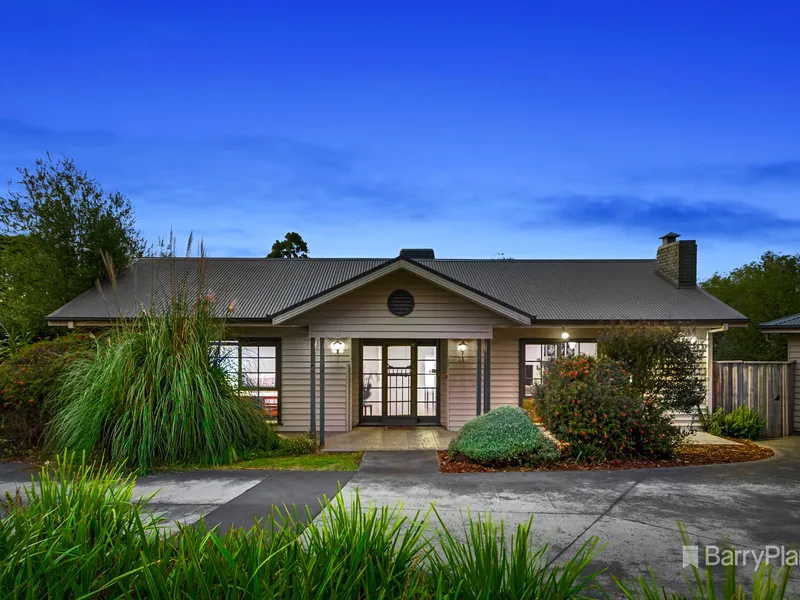 Elegant, spacious unit in boutique complex.