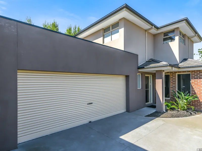 4 YEAR OLD DBL STOREY STUNNER & NO BODY CORP!