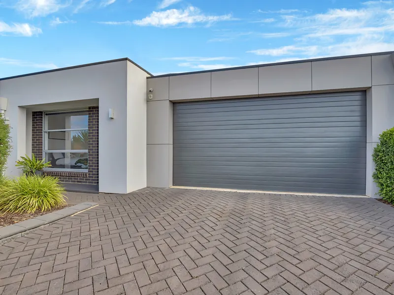 Superb Architecturally Designed One-Off Residence Offering Spacious Practical Contemporary Living Plus Many Value-Added Features