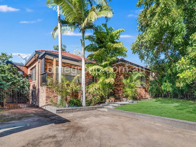 Solid Home in Quiet Cul-De-Sac Location on a 521sqm Parcel Of Land