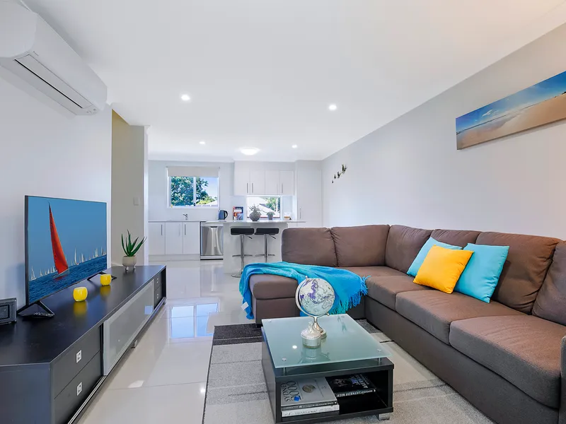 Awesome Entry Level Townhouse in an Ideal Location