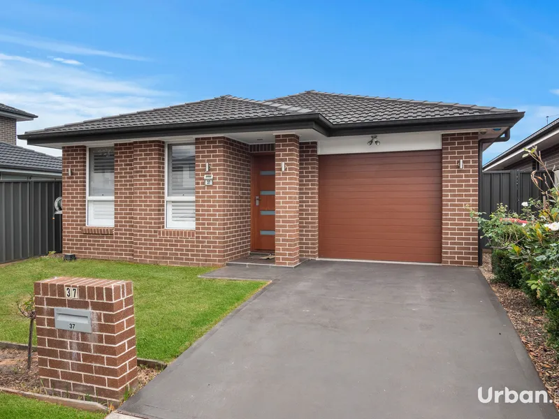 Single Level Four Bedroom Home | The Ponds High School Catchment