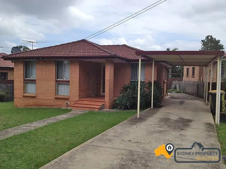 Beautiful house in the heart of Mount Druitt!!