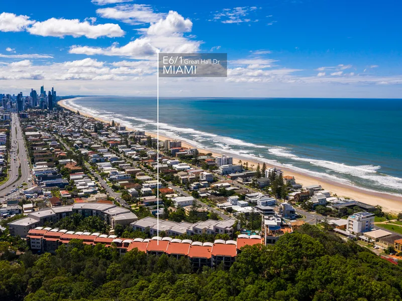 RESORT LIVING -  MAGIC MOUNTAIN APARTMENT