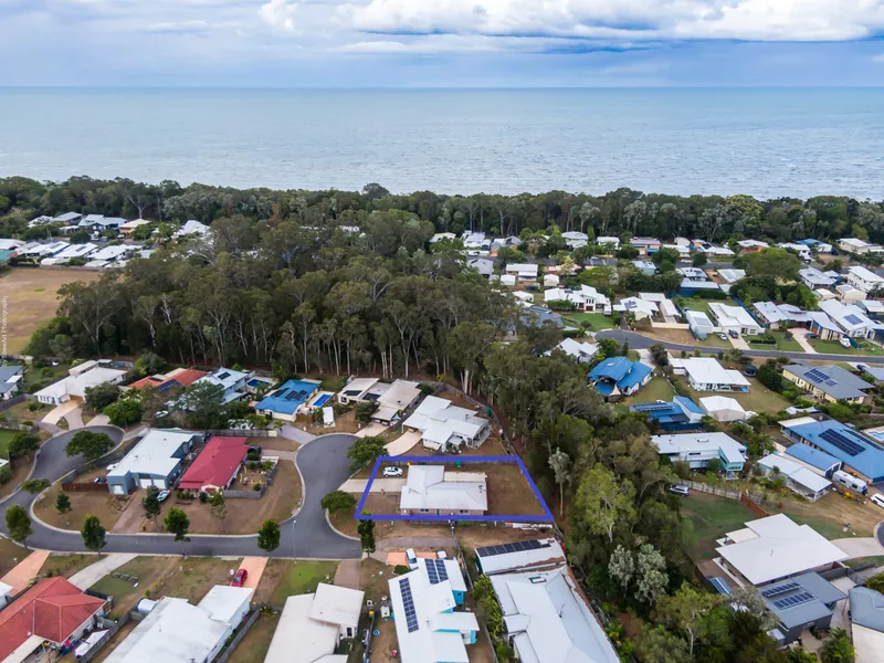 🏡 Seaside Sanctuary Awaits!