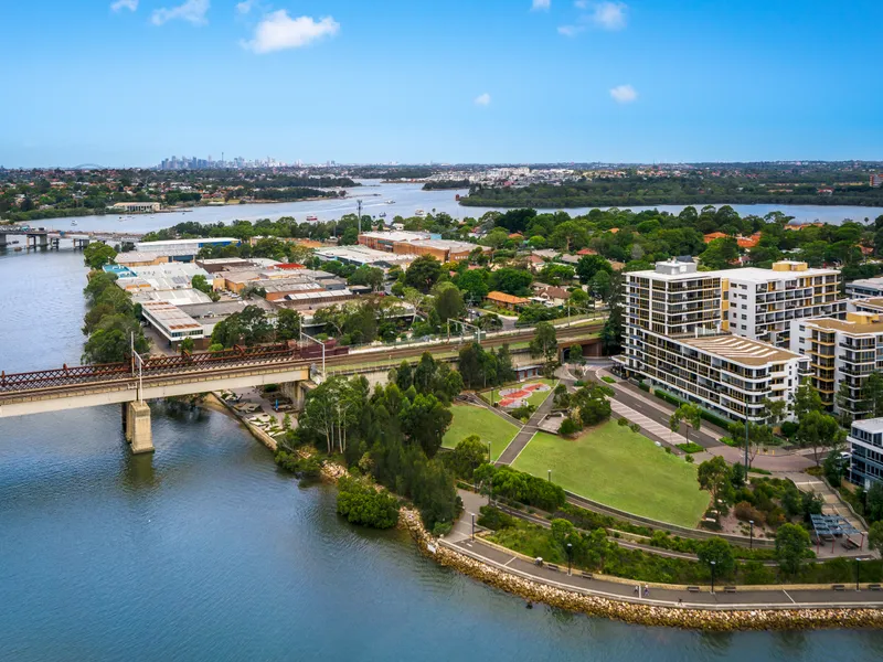 Water facing oversized one bedroom apartment for sale