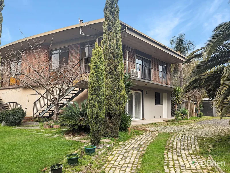 Approx 5 Acres with Dual Occupancy Potential