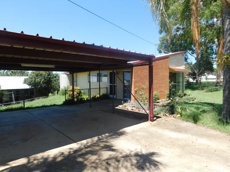 Walk to the State School and CBD