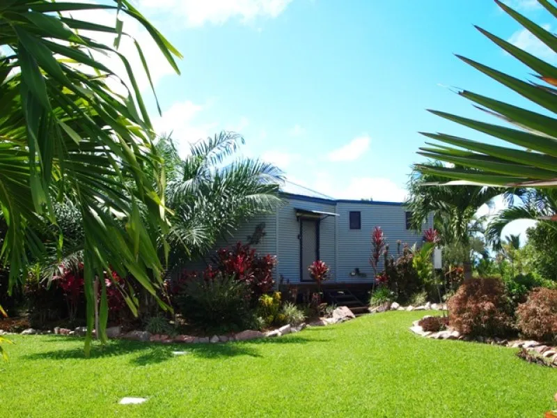 THE BINGIL BAY BEACH BUNGALOW