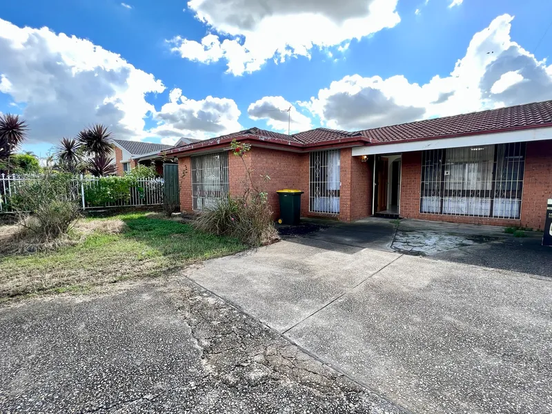 A BEAUTIFUL FAMILY HOME IN A CONVENIENT LOCATION!!