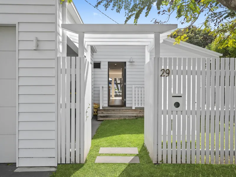 PALM SPRINGS INSPIRED BUNGALOW