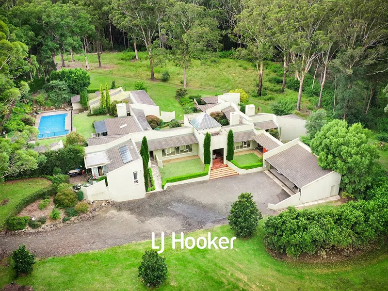 OPEN HOME : SATURDAY 1:30PM - 2:15PM