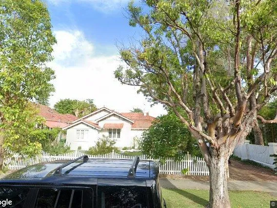 CHARMING 4 X 2 NEDLANDS HOME IN FANTASTIC LOCATION