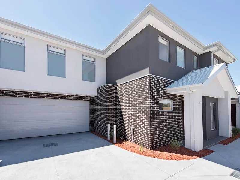 Spacious Living in Great Location