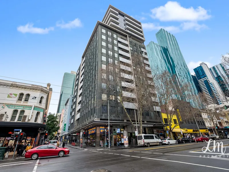 Spacious apartment in the heart of the city!