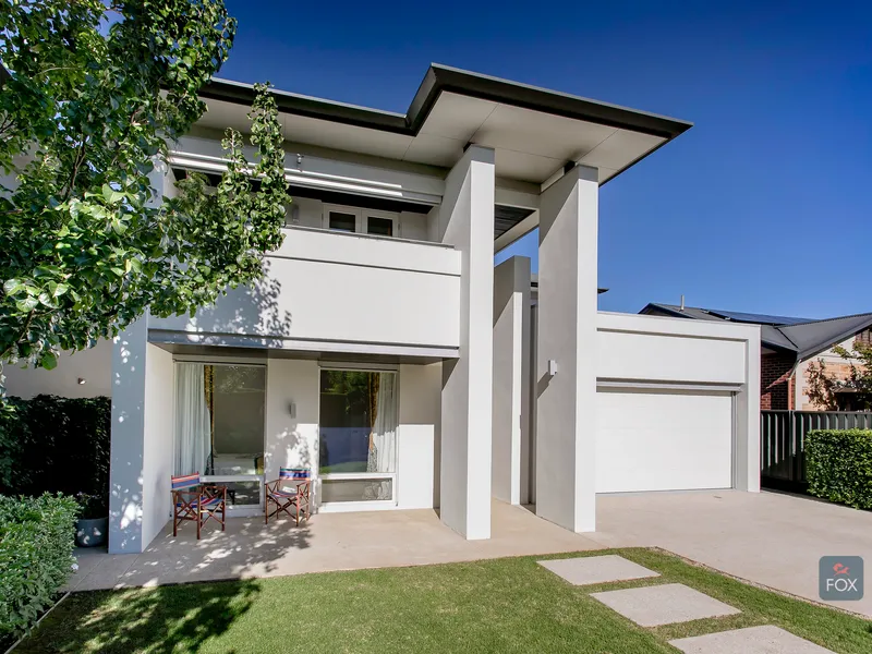 Contemporary masterpiece designed by renowned SA architect Rolf Proske, in exclusive eastern suburbs precinct.