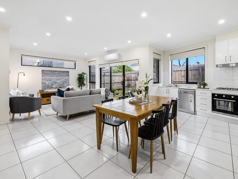 Quite & Convenient Living!