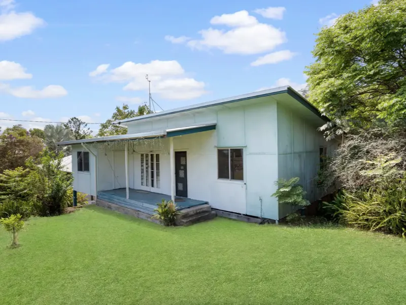 911m2 Block with Shed